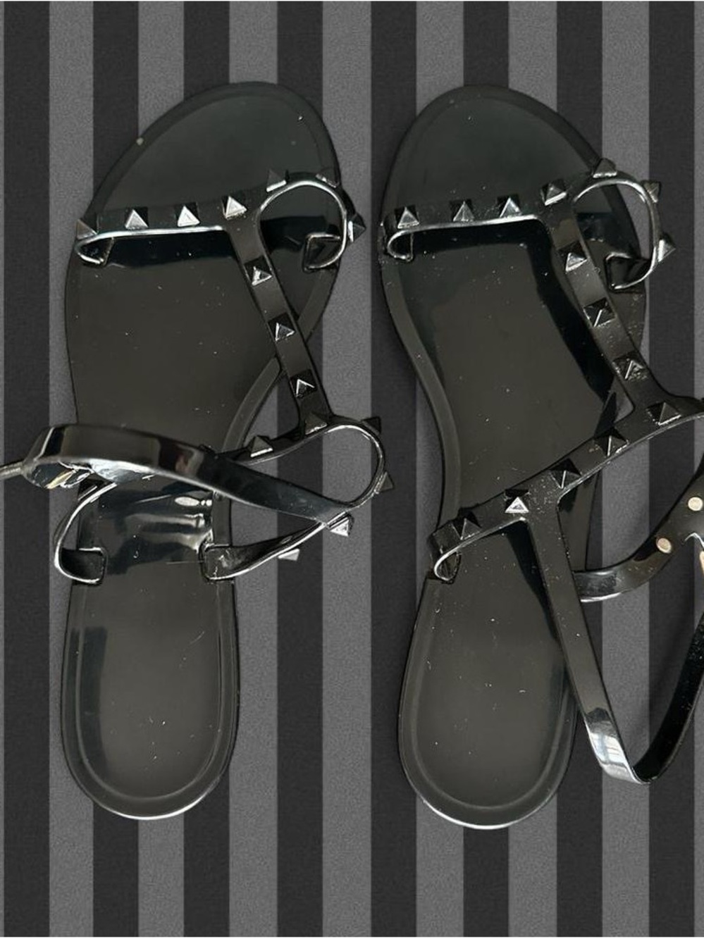 Steve Madden Black Patent Studded Strappy Sandals - Picture 2 of 2